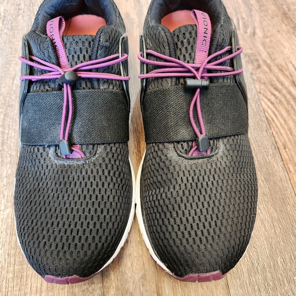 Vionic Berlin Slip On Sneakers - Picture 2 of 8